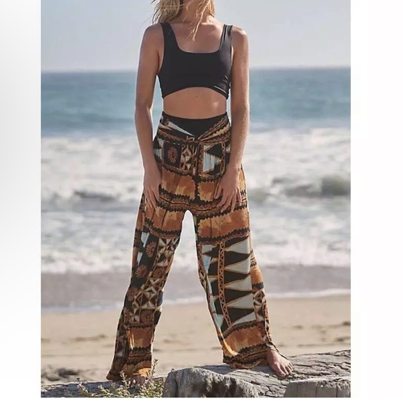 Rare NWOT Free People Movement Just Breathe Printed Wide-Leg Pants - Picture 3 of 16